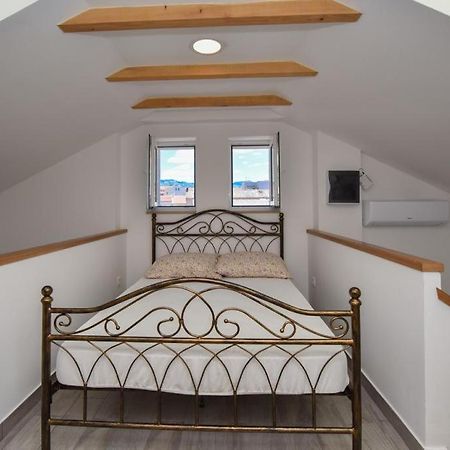 Tissa-Novalja Apartman Kültér fotó